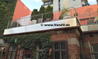 Terrassen Unterkonstruktion mit Edelstahl-Geländer 1b
Preise auf Anfrage unter Email: info@vandv.de
Schlüsselwörter: Balkongeländer