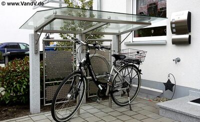 Edelstahl Glas Fahrrad Carport
Preise auf Anfrage unter Email: info@vandv.de
Schlüsselwörter: Sonstiges