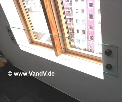 Glas Geländer 44
Preise auf Anfrage unter Email: info@vandv.de
Schlüsselwörter: Sonstiges