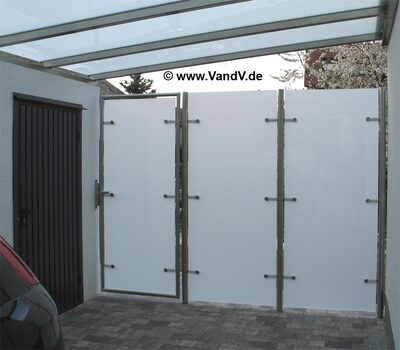 Carport Edelstahl-Glas Trennwand
Preise auf Anfrage unter Email: info@vandv.de
Schlüsselwörter: Überdachung Carport