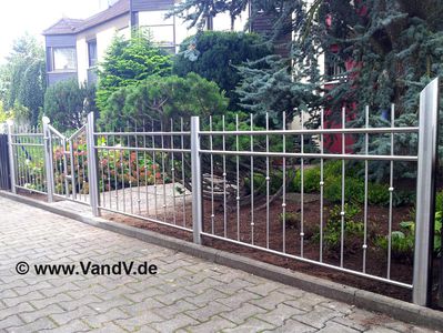 http://www.vandv.de/cpg148/albums/userpics/10001/normal_Edelstahlzaun_90.jpg http://www.vandv.de/cpg148/albums/userpics/10001/normal_Edelstahlzaun_90.jpg